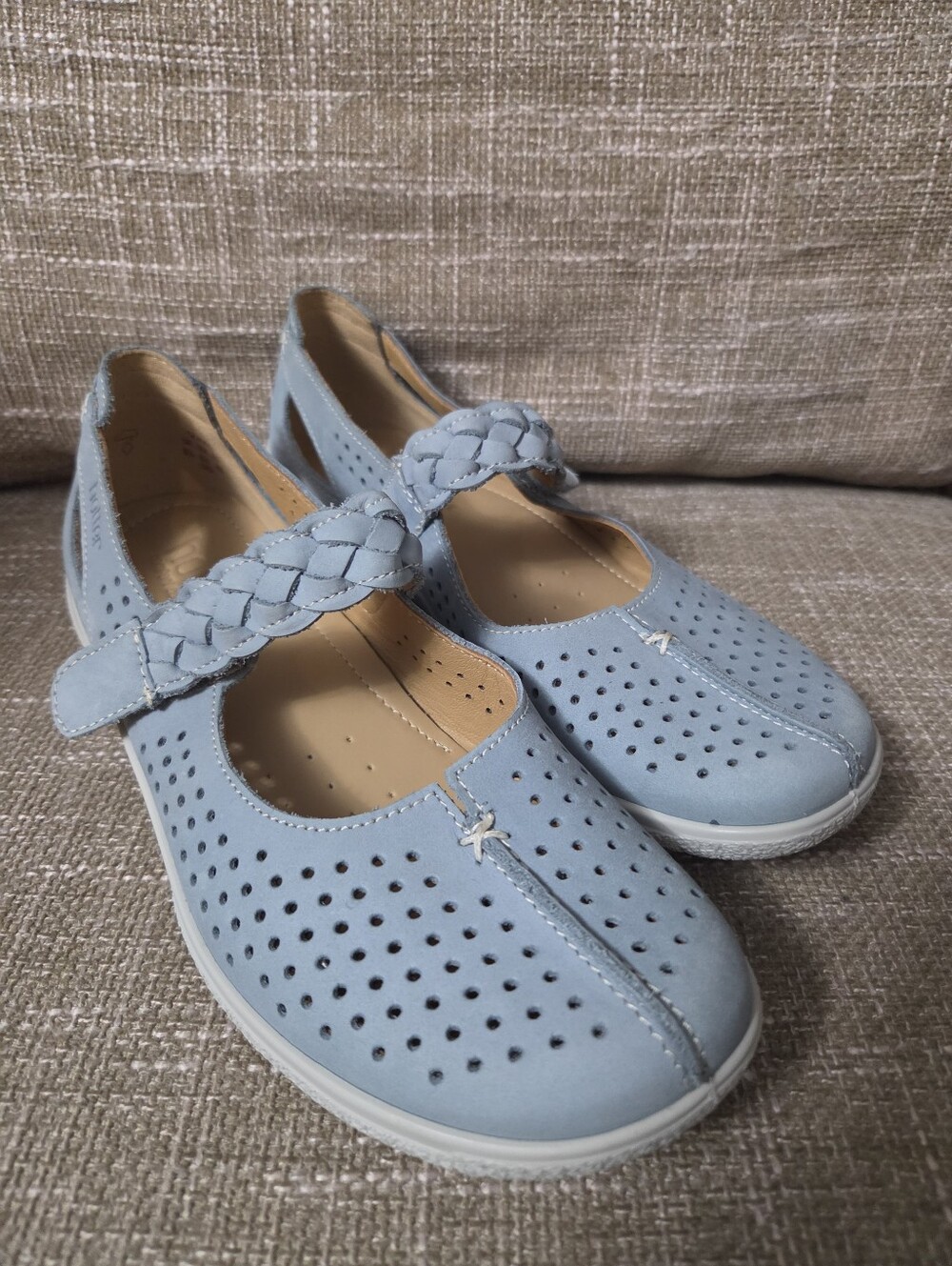 Hotter Quake II Women's Mary Jane Shoes Light Blue Leather Comfort Flats Size 8.